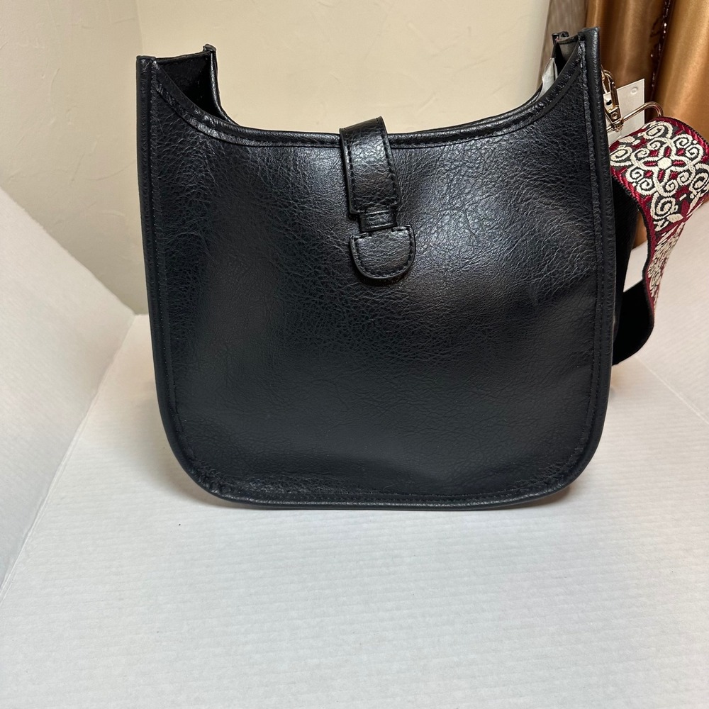 Le Miel Black Vegan Leather Crossbody Messenger Bag Embroidered Guitar Strap NEW - Picture 5 of 15